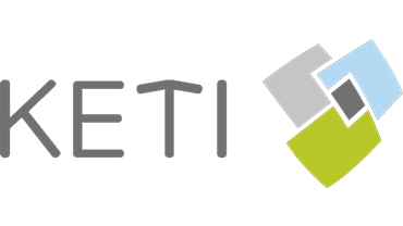 Keski-Karjalan Kehitysyhtiö Oy Ketin logo, Keti kirjoitettuna, sen perässä limittäin olevia neliöitä vihreä, harmaa, sininen